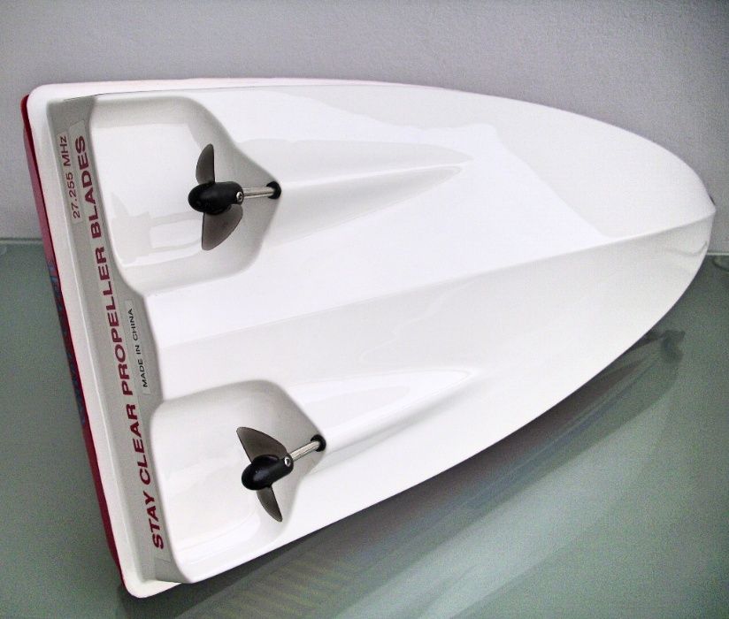 Радиоуправляема лодка WATER-CRAFT