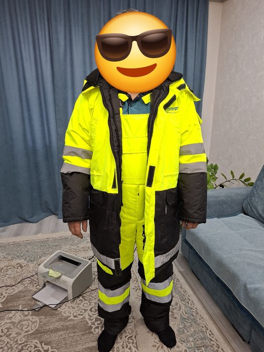 Продам качественный зимний костюм ,тёплый,,удобный