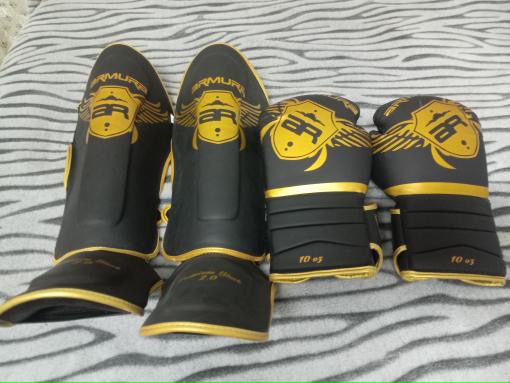 Vand Echipament de Kickbox Armura marimea 10oz