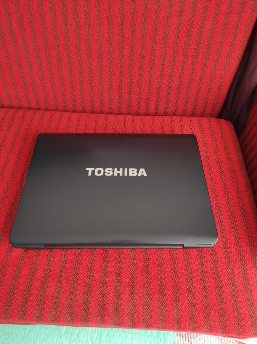 Laptop Toshiba, stare perfecta de functionare, foarte bine intretinut