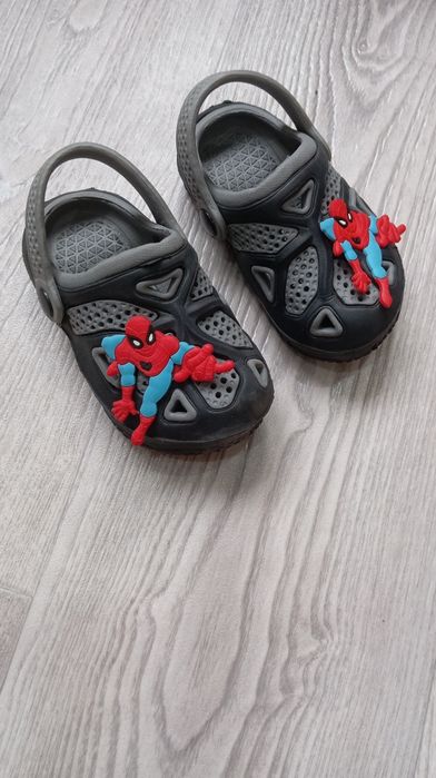 Продам детские шлёпки