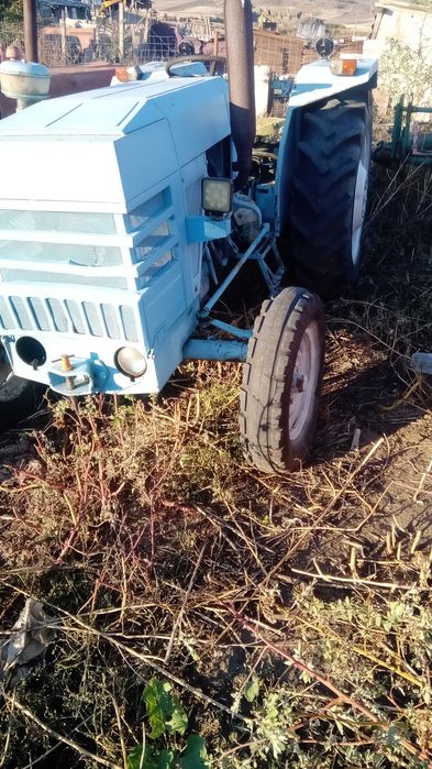 Vând tractor John Deere 3640 in stare de funcționare