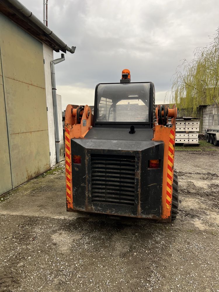 Miniincarcator Libra Bobcat camera marsarier Kubota incarcator frontal