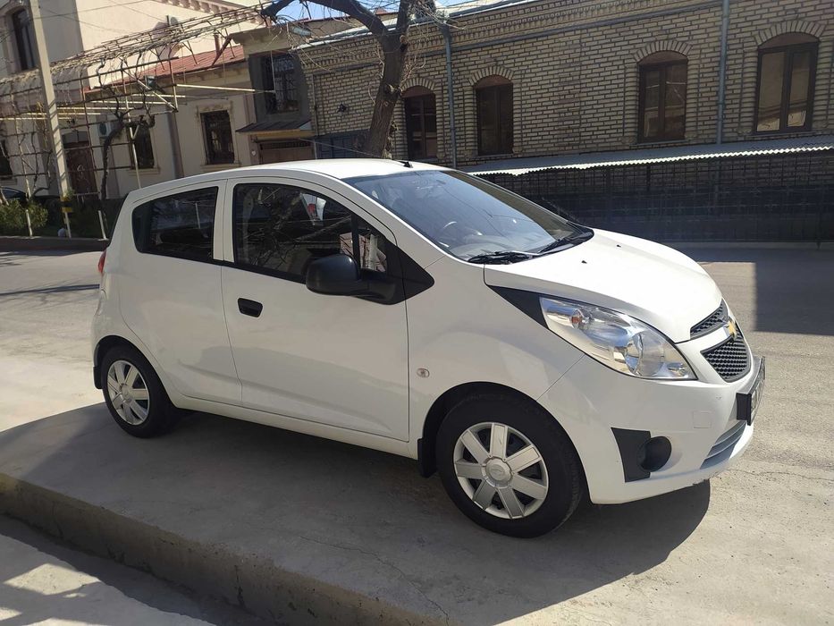 Продается авто Спарк 2014 года