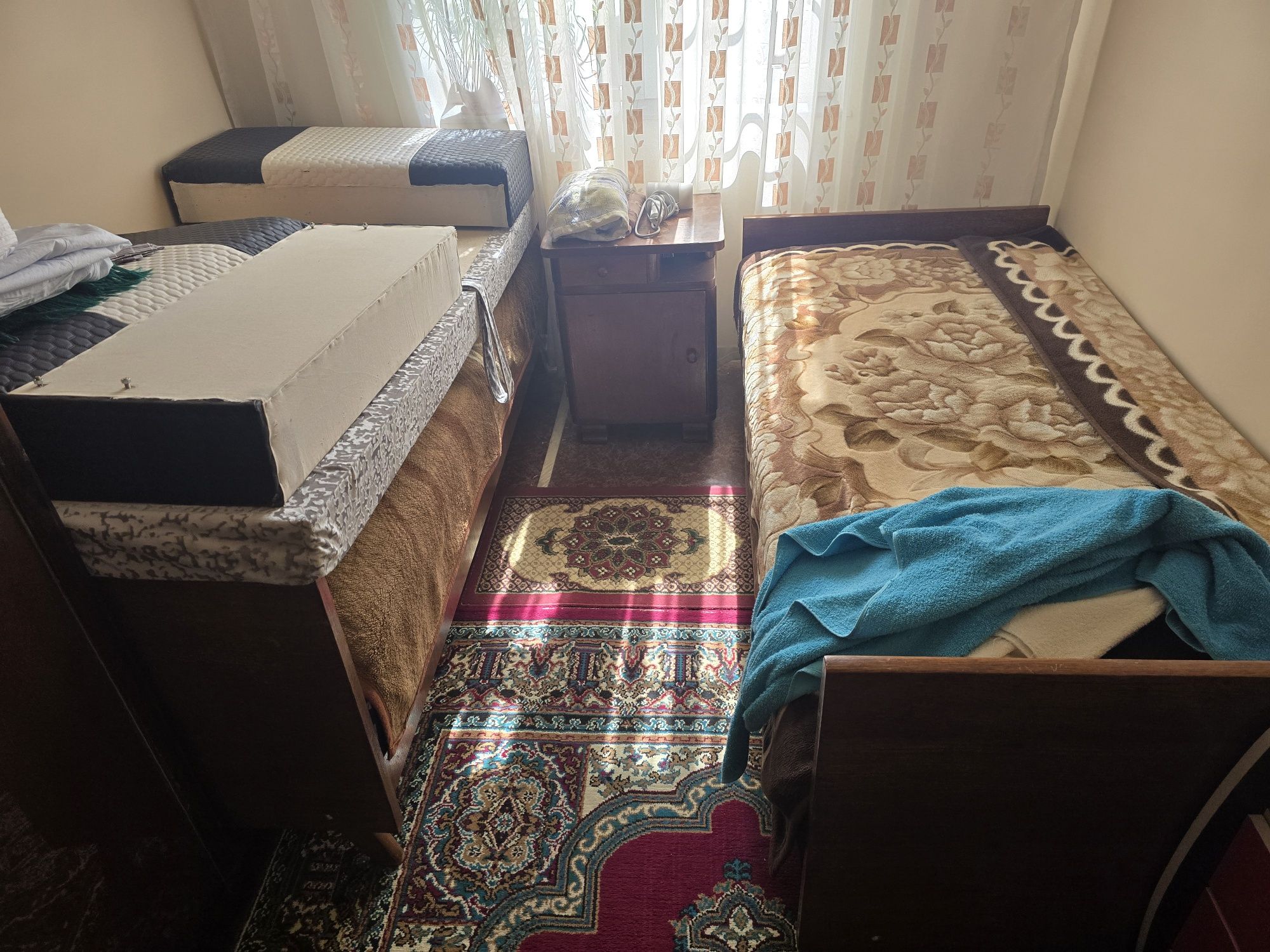 Спалний мебель сотилади