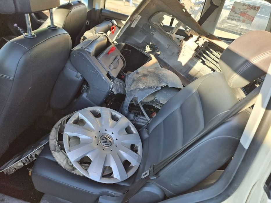 bara armatura spate stop stanga dreapta fete usi plafon termoflot racitor usa portiera stanga dreapta fata spate VW Touran facelift motor 2.0tdi dezmembrez