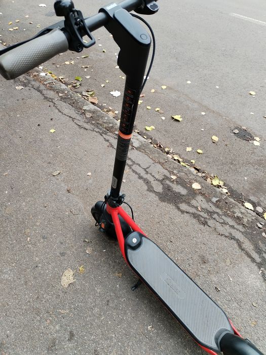 Trotineta electrica ninebot