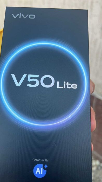 Продам новый телефон Vivo v50 lite