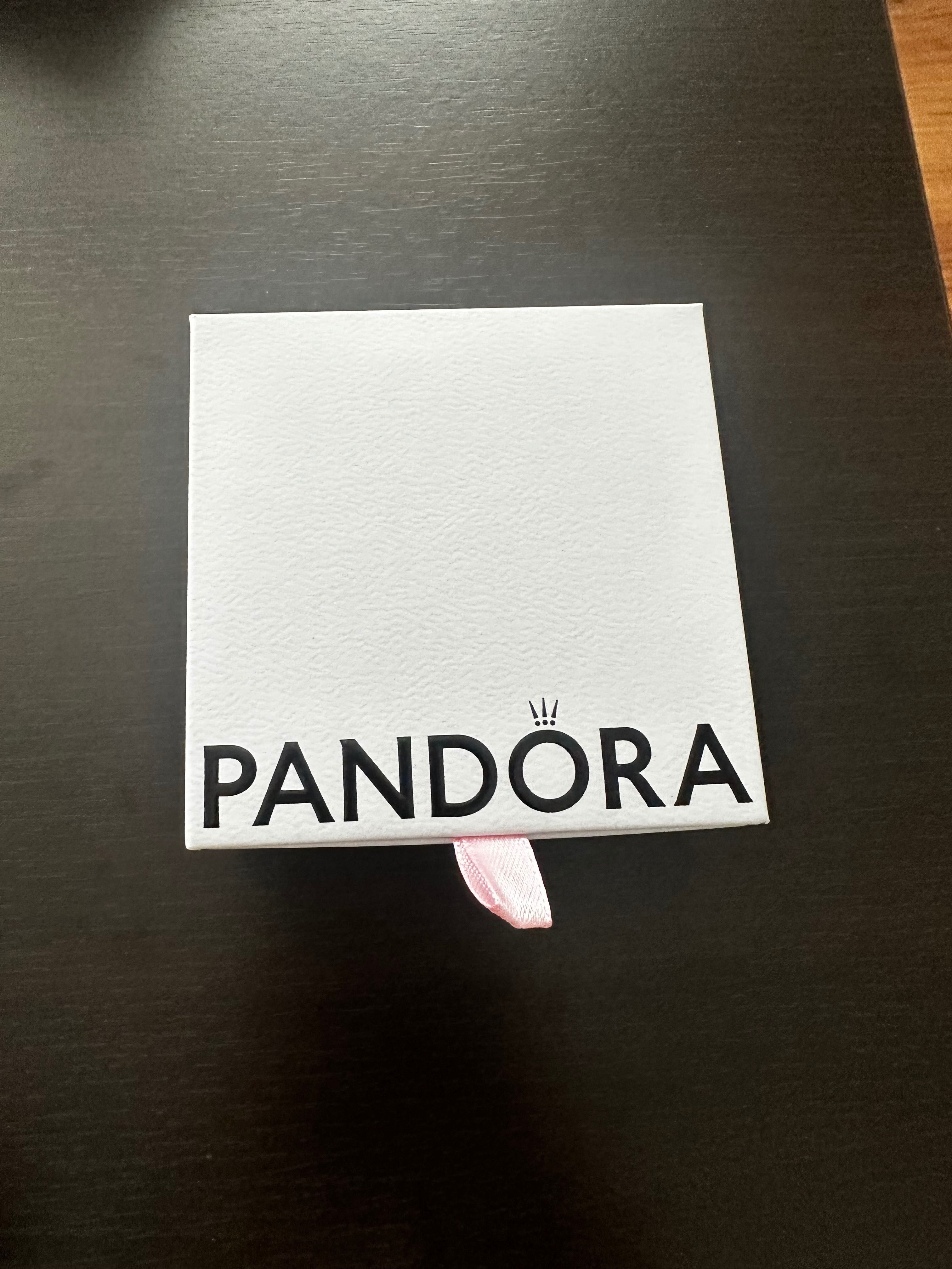 Продавам гривна Pandora- Уверени стъпки