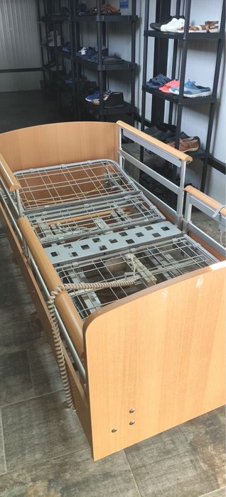 Vand pat electric pentru ingrijiri varstnici