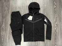 Trening Nike Tech Negru l Barbati