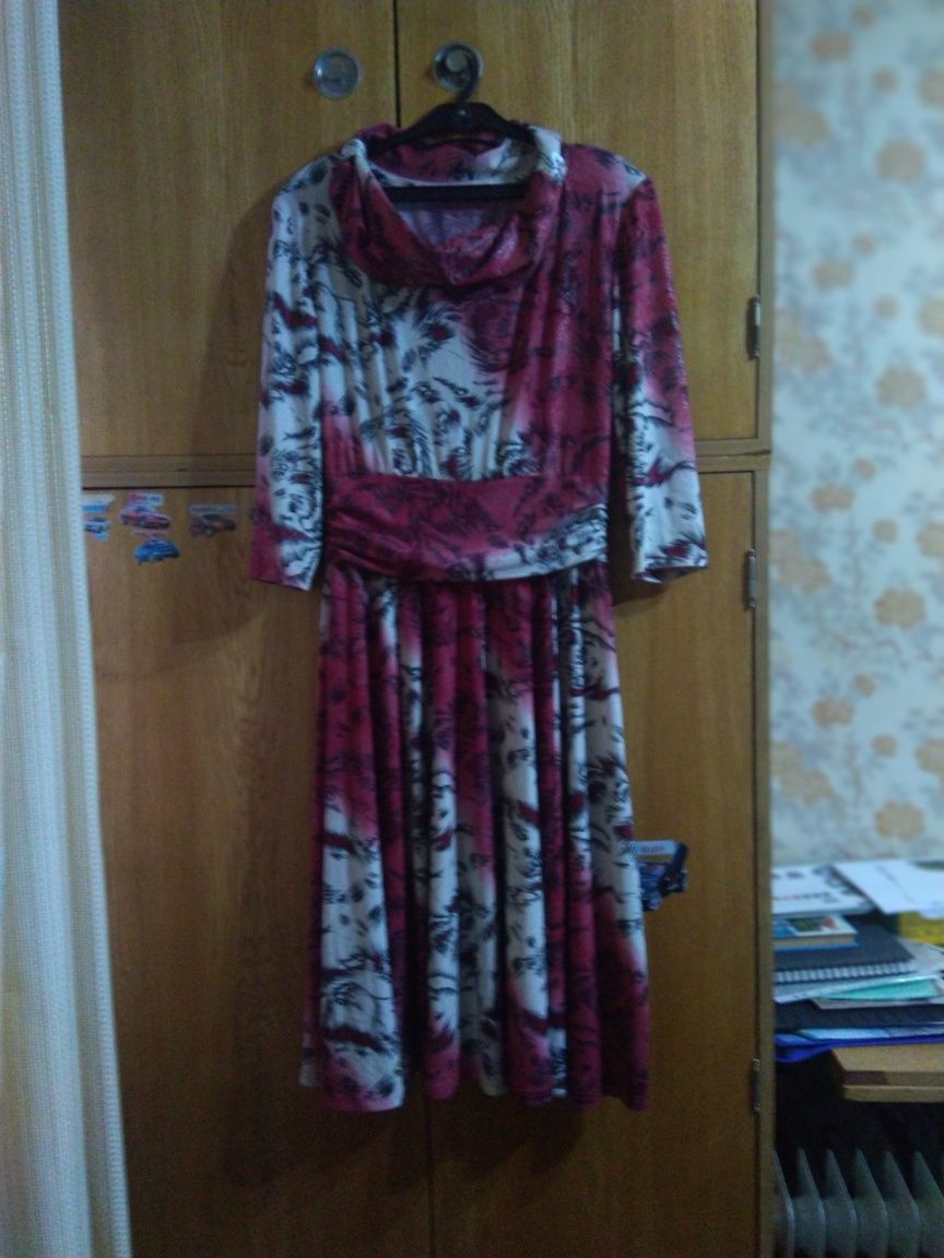 Продам красивое платье