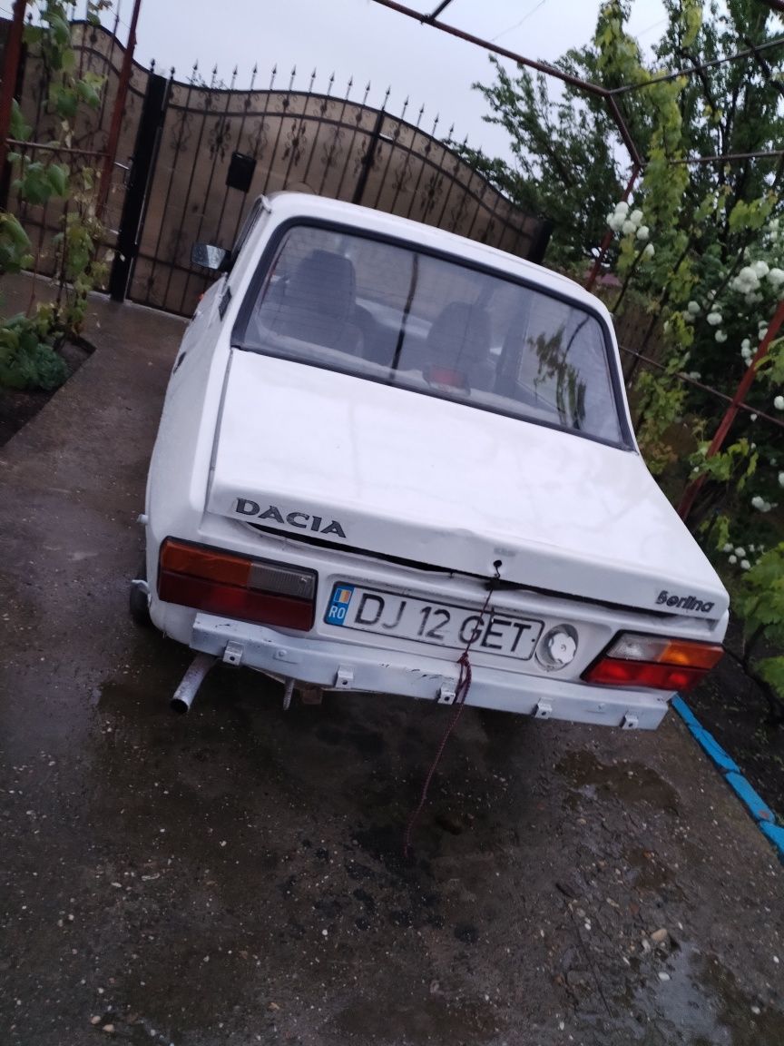 Vand Dacia 1310 si Daewoo Nubira