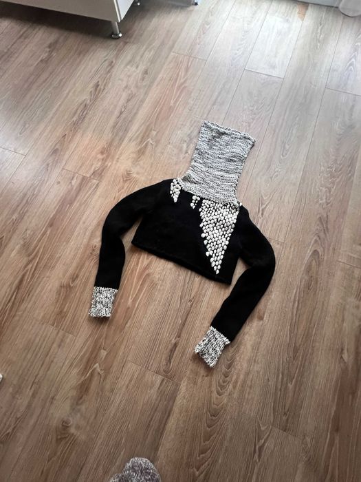 pulover scurt tricotat cu guler Reserved