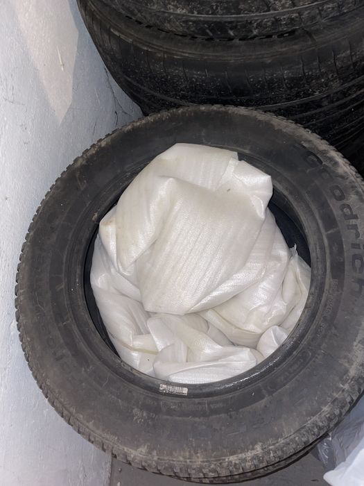 Продам зимние шины 185/65 R15