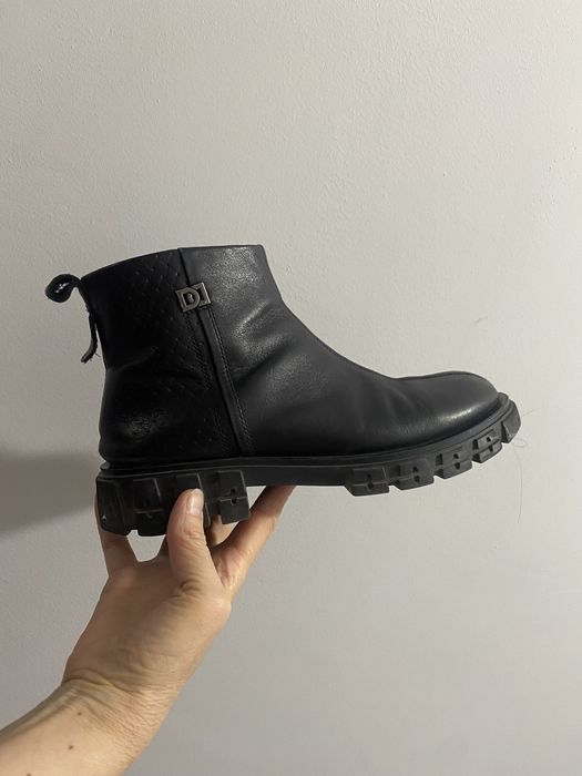 Продается сапоги 2 шт