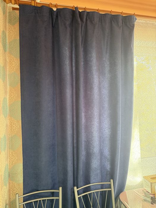 Две шторы 180/150