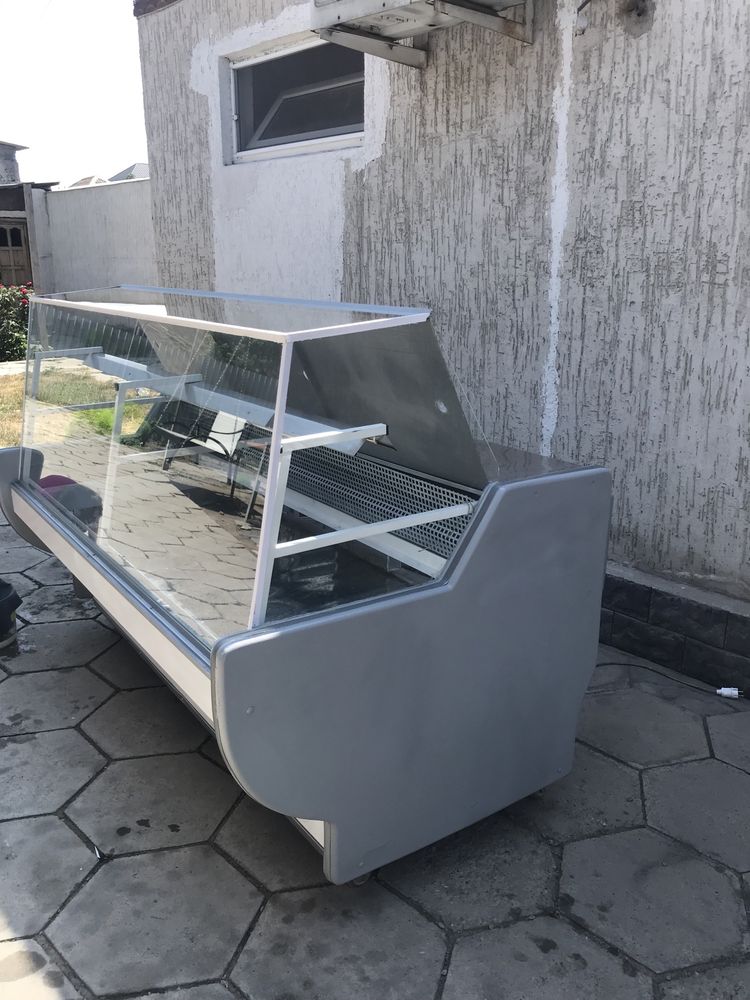 Продам холодильник