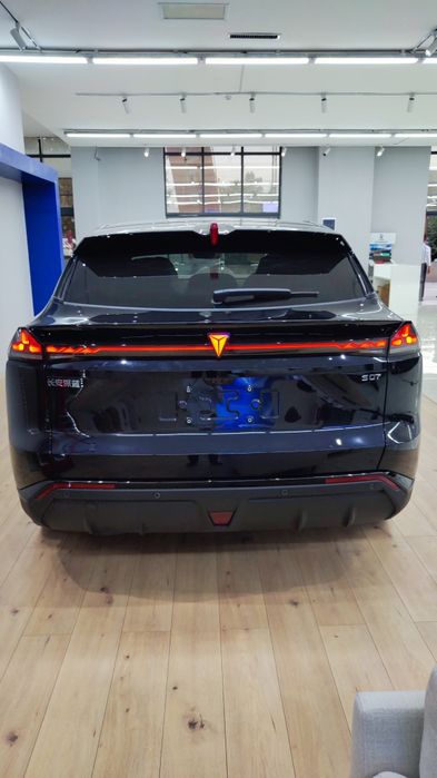 Deepal S07 Changan gibrid 1200 km