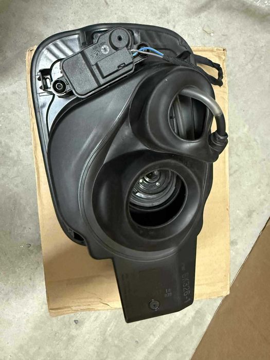 Skoda Kodiaq части - Фар, капачка езервоар, калник лайсна