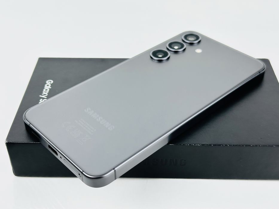 Samsung Galaxy S24 5G 256GB 12RAM Onyx Black Перфектен! Гаранция!