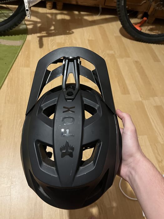 Casca fox raceframe M