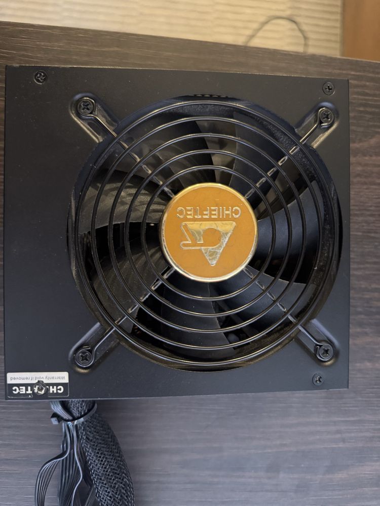 Блок питания Chieftec 500w