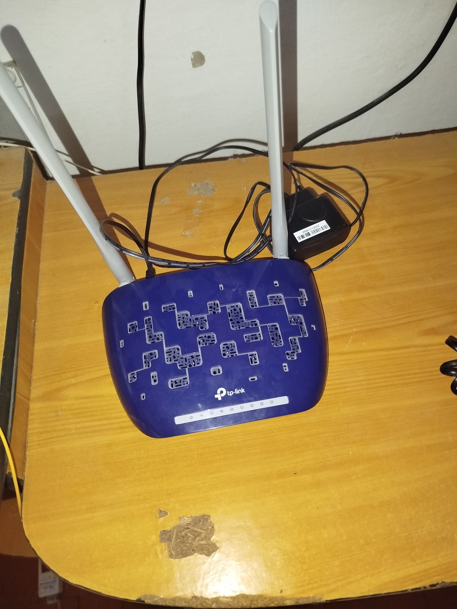 продаётся wi-fi роутер tp-link