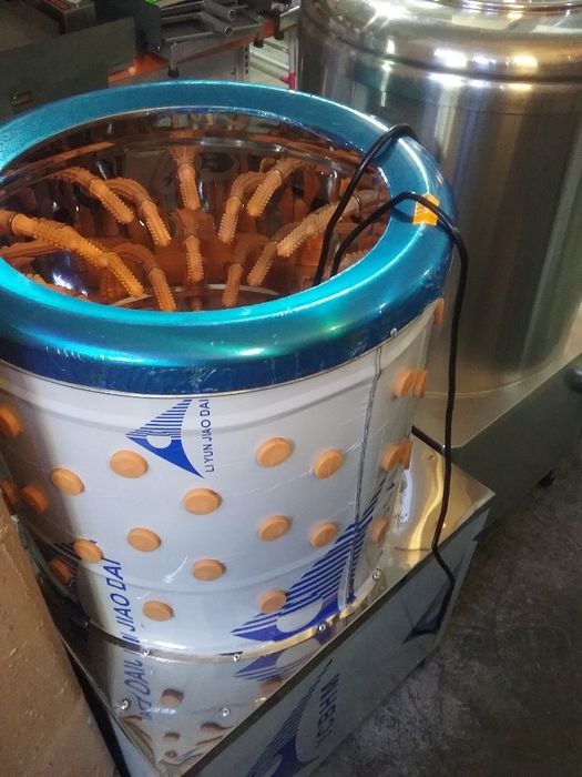 Машина за скубане на пилета