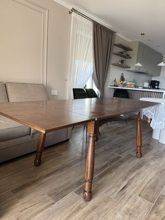 Masa lemn masiv extensibila