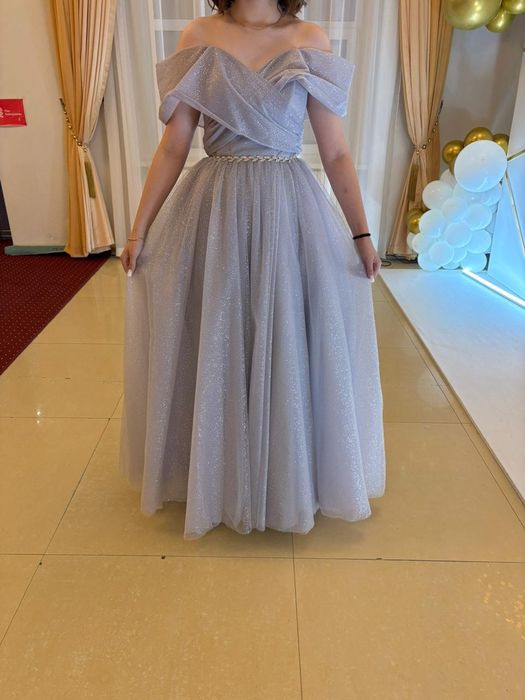 Продаётся платье