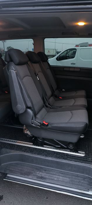 Închirieri microbus 8+1 locuri Cu sau Fără șofer ,se conduce cu   B