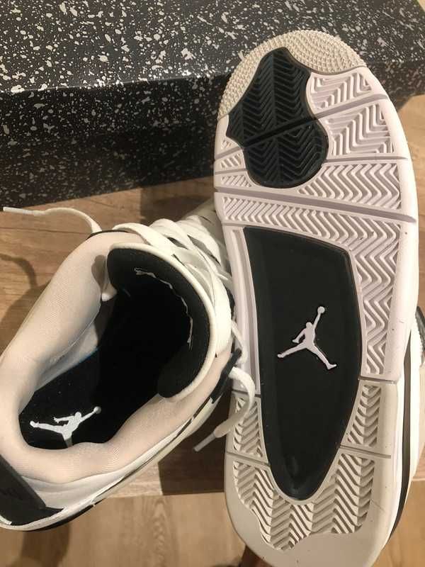 Jordan 4 Retro Military Black EU.40