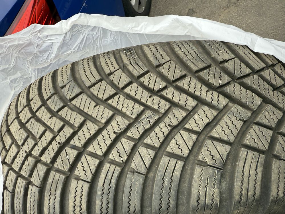 8 roti passat vw skoda audi 215 60 r16 vara iarna noi Hankook 6 7 8 mm