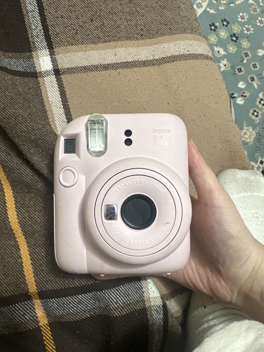 Instax 12mini версия