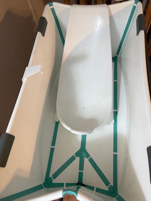 Vand cadita Stokke cu suport bebe si picioare metalice