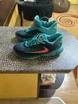 Nike giannis immortality 4