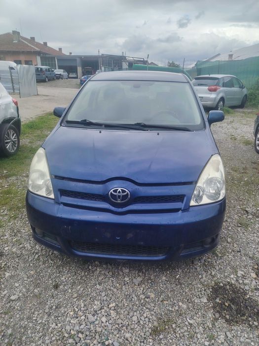 Toyota Corolla Verso 2.0 d4d, Тойота Корола Версо на части!
Май 2006