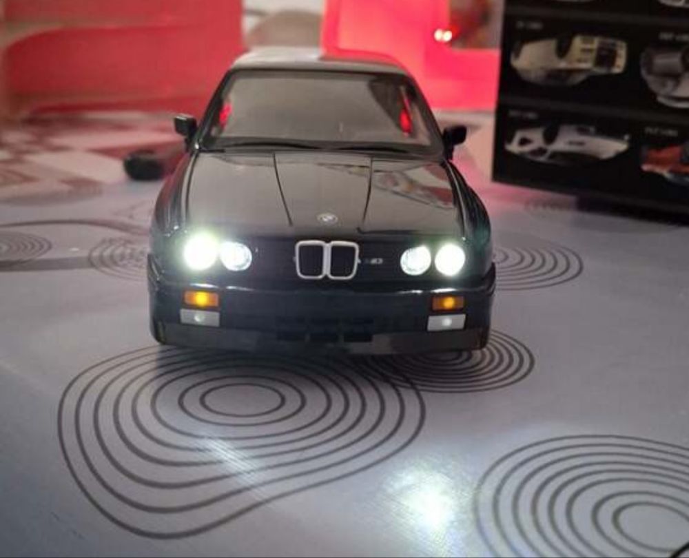 Макетна кола - BMW E30
