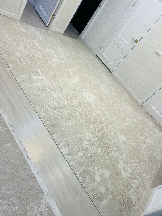 Кілем, таза ұсталған. Размері 3,50*2,80