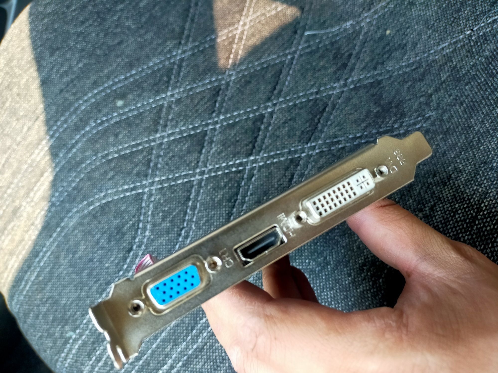 GT730 4Gb sotiladi