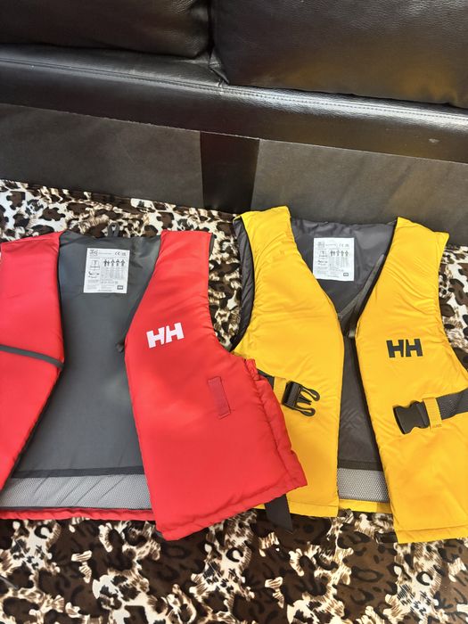 Placă SUP Aqua Marina Beast + 2 veste Helly Hansen – 1450 RON