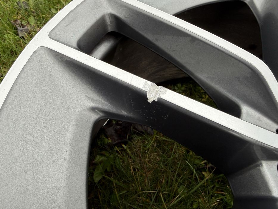 Jante AMG 22” + Anvelope Pirelli P Zero