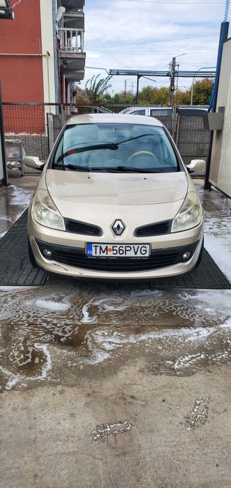 Vand Renault Clio 1.6 benzina