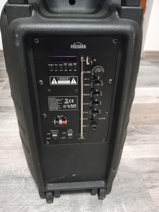 Vând sau schimb boxă activă Freeman pe 12cu mixer pasiv