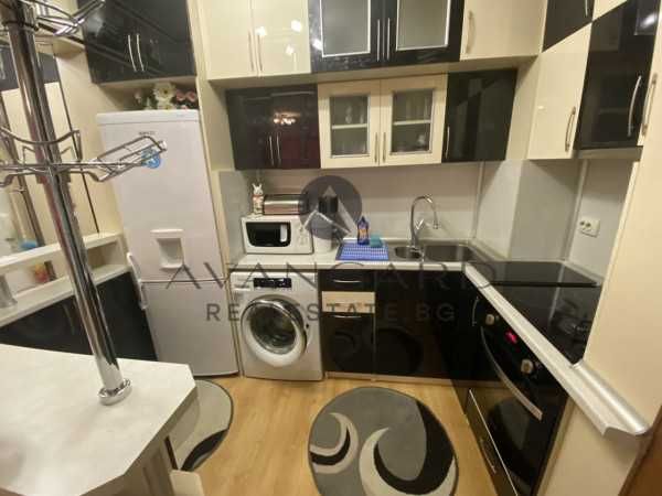 Продава се Тристаен апартамент в Пловдив, Кършияка - 86 кв.м за 1780 €/кв.м - Снимка #2