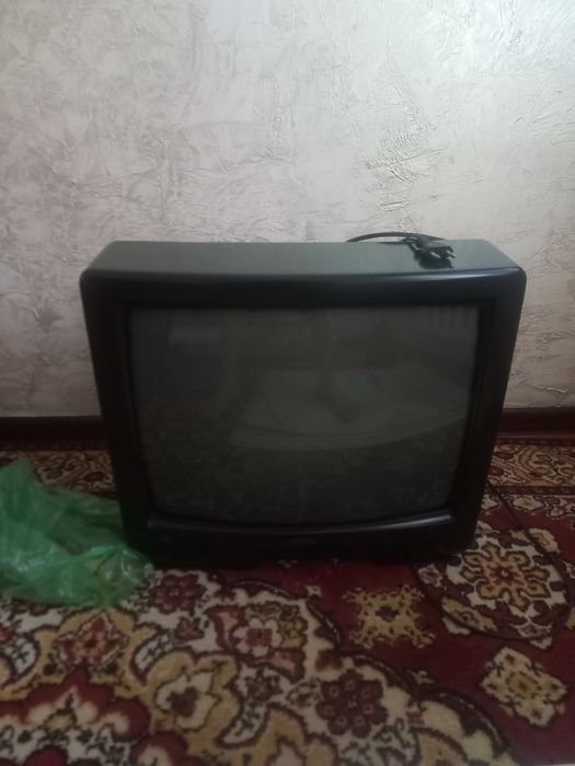 Телевизор старый