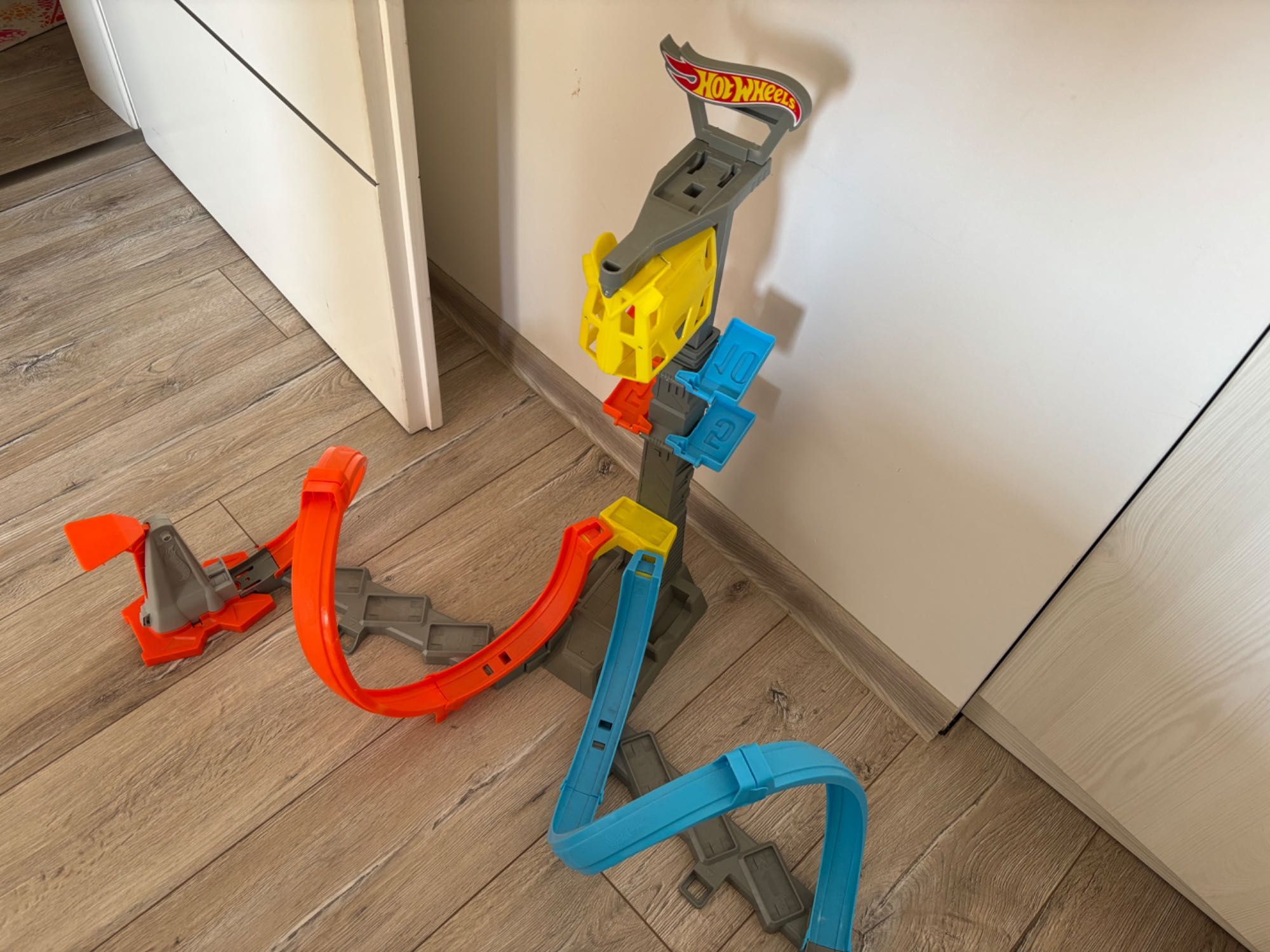 Hot wheels играчки
