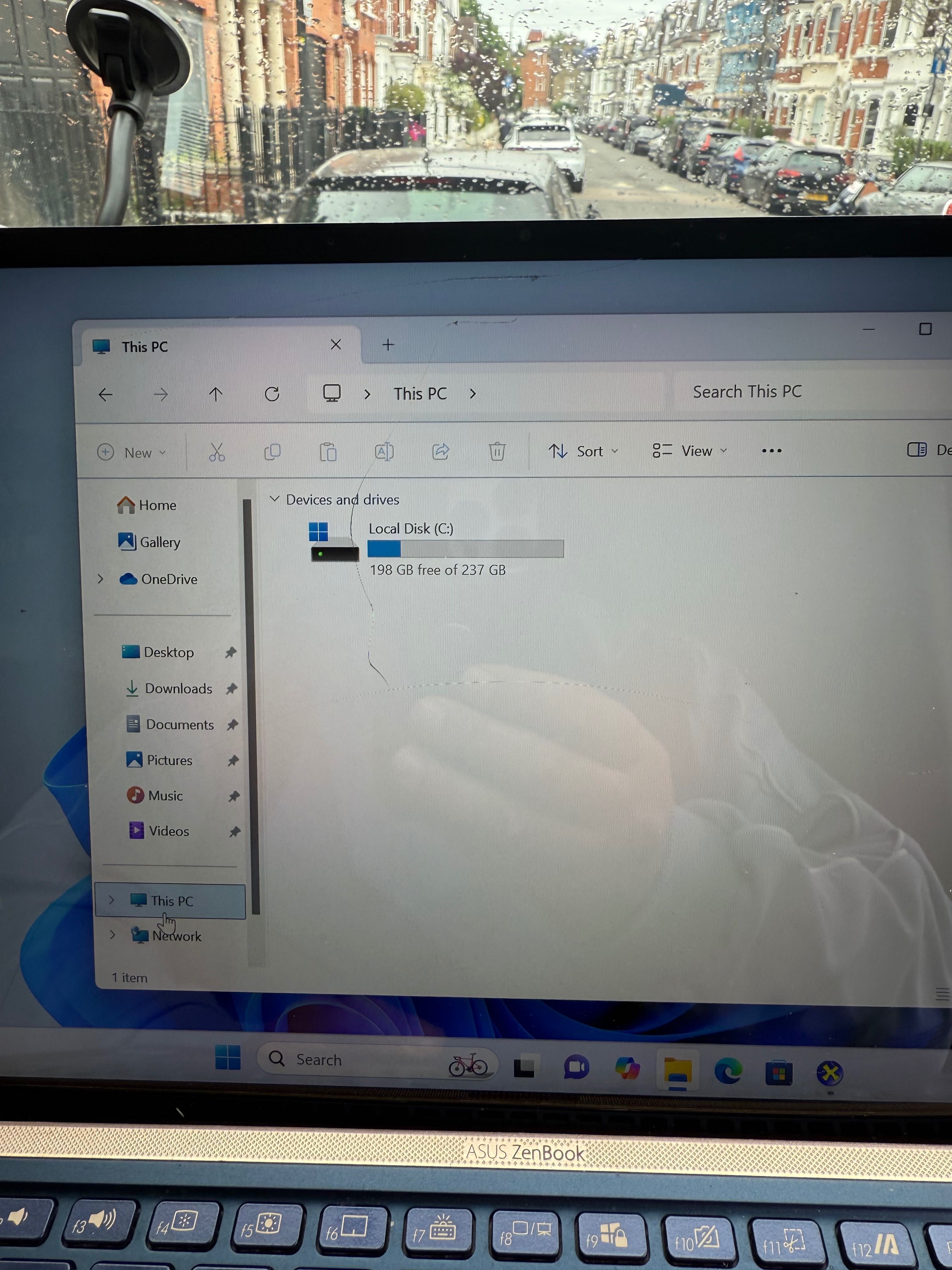 Лаптоп Asus Zenbook i7 10(generation)
