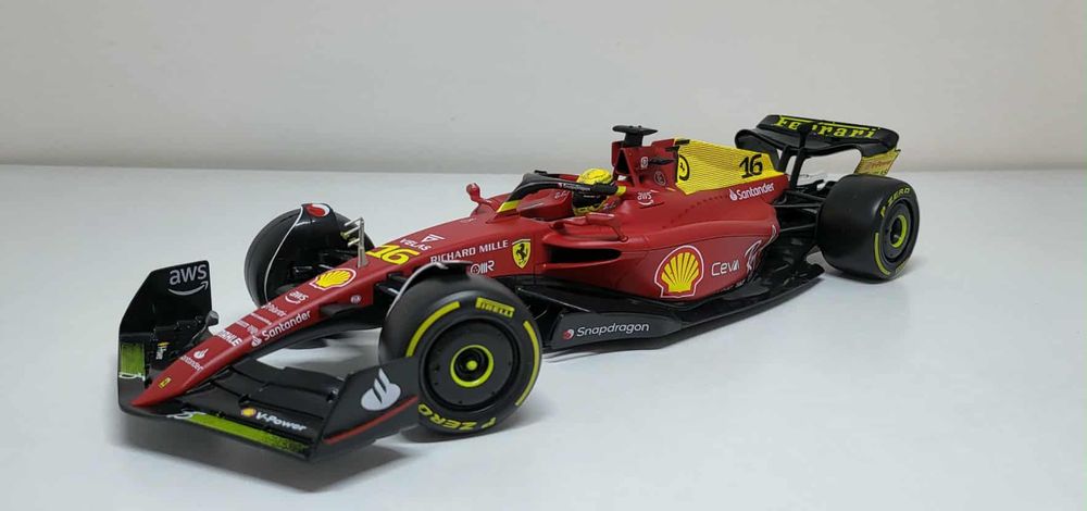 Machetă Ferrari F1-75 Leclerc 1/18 Bburago